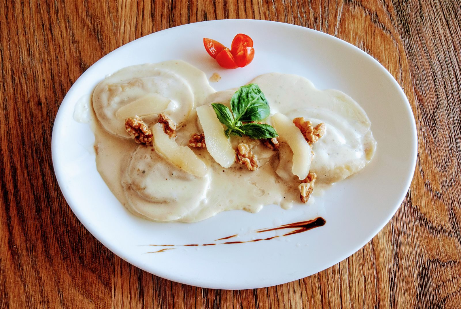 Ravioli de pera y gorgonzola de Ca'n Pelut